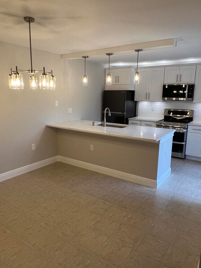 Building Photo - 3066 30th Ct
