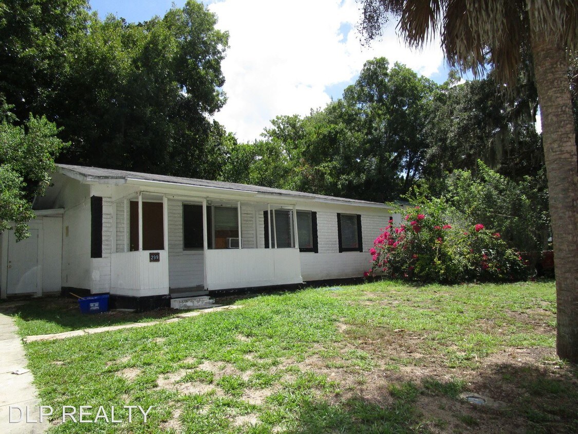 Primary Photo - 299 Roosevelt Dr