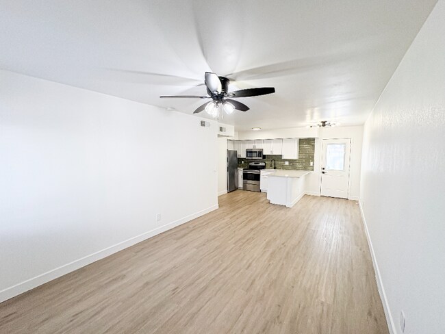 Foto del edificio - 1637 N 51st St