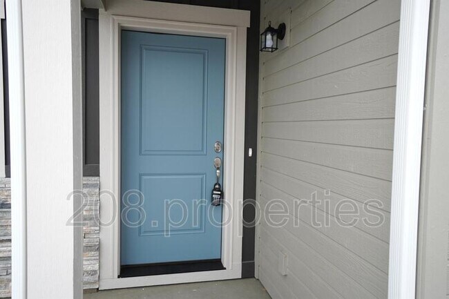 Building Photo - 3154 N Greengate Way