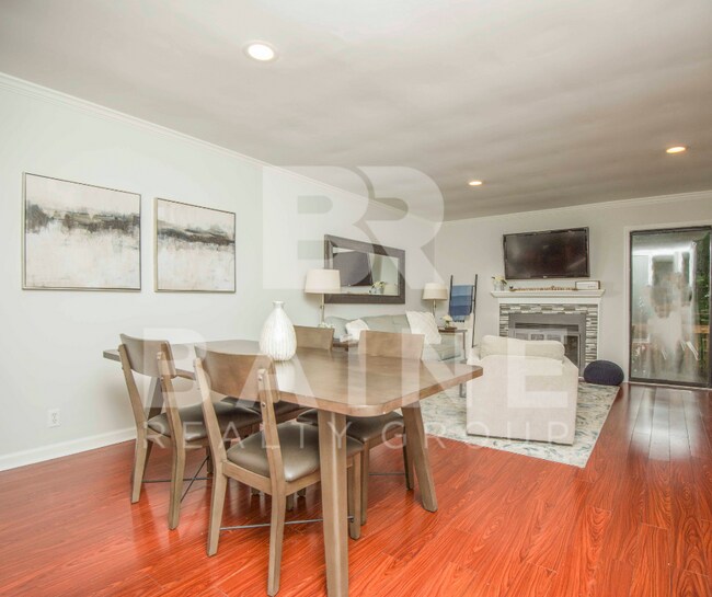 Photo - 714 Idlewood Ln Townhome