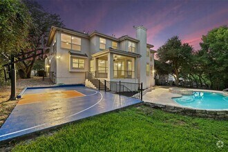 Building Photo - 402 Luna Vista Dr