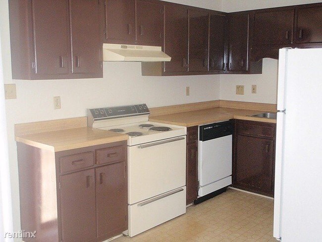 Foto del edificio - 1 br, 1 bath Apartment - 431 Ritter Drive A