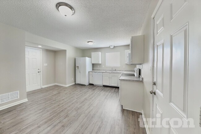 Foto del edificio - 9546 Gull Lake Dr