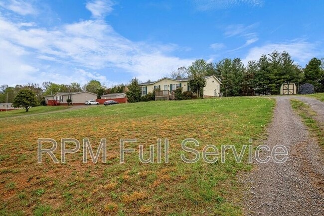 Building Photo - 2003 Tanner Trace