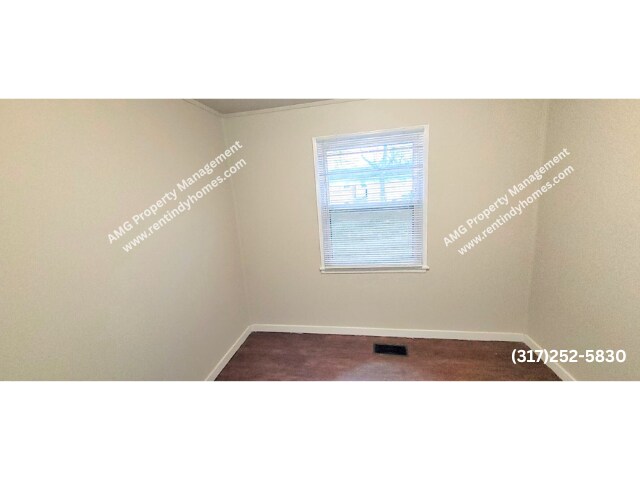 Foto del edificio - Charming Lawrence Township Duplex!