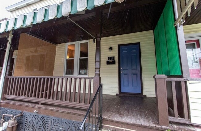 Foto del edificio - 619 E 17th Ave