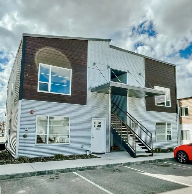 Building Photo - 591 Turin Way