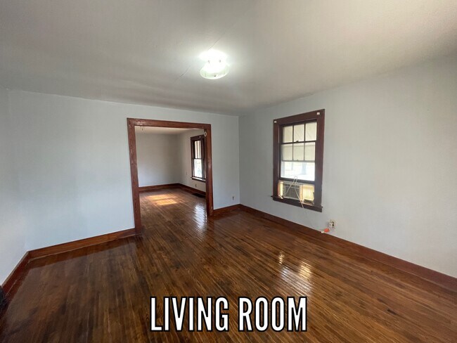 Building Photo - 1143 N State St