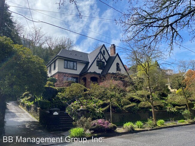 Foto del edificio - 5 br, 4.5 bath House - 2668 NW Cornell Rd