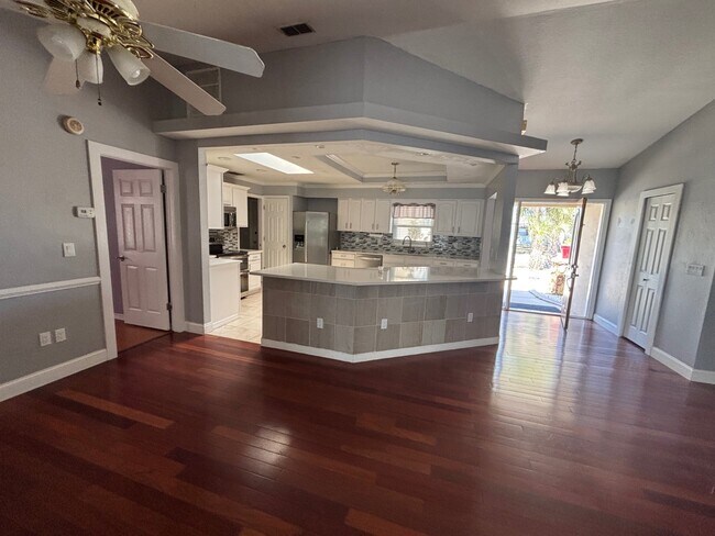 Building Photo - 7326 Bramblewood Dr