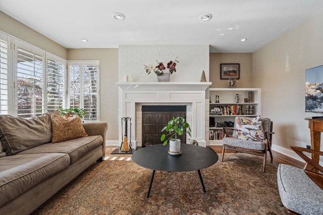 Foto del edificio - 1545 S 2300 E