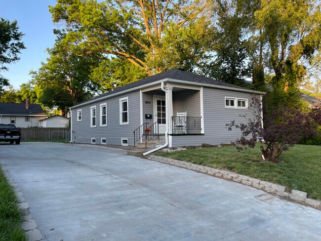 Building Photo - 3011 South St