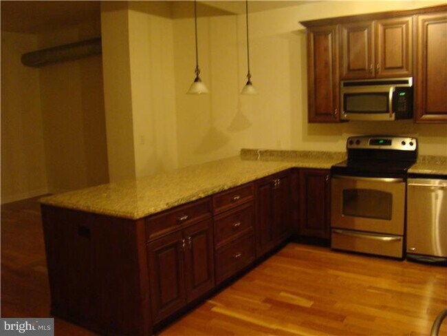 Foto del edificio - 10 W Market St