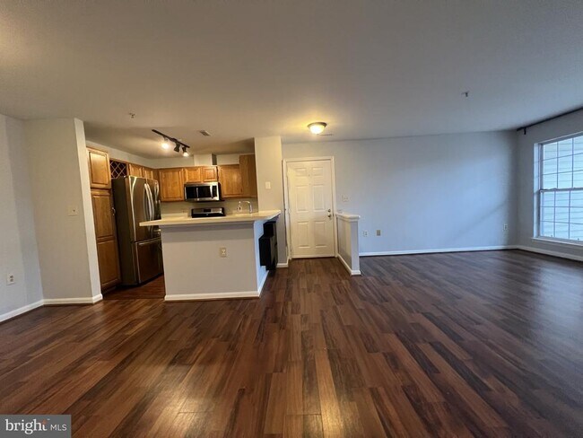 Foto del edificio - 5123 Wagon Shed Cir