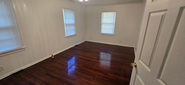 Foto del edificio - 4085 Canby Ln