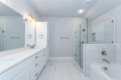 Foto del edificio - 5007 Peacock Ln