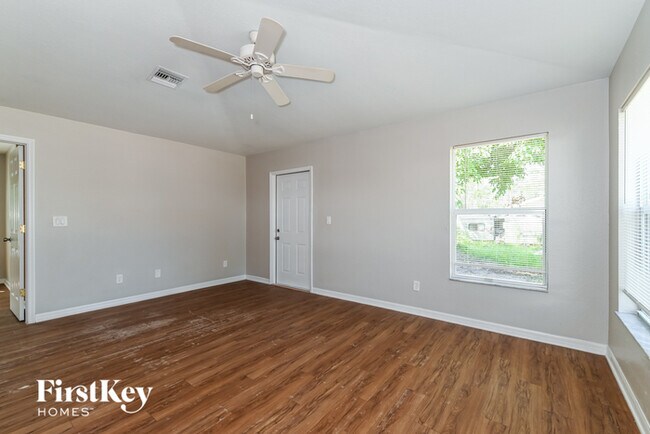 Building Photo - 12433 Catalina Dr