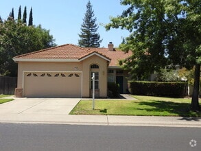 Building Photo - 154 Elkins Cir