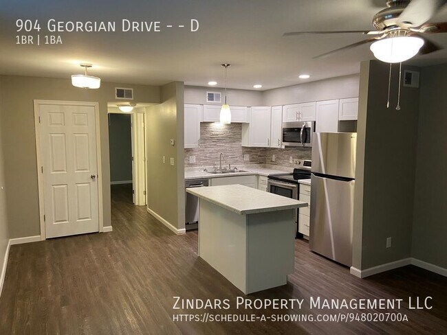 Foto del edificio - 904 Georgian Dr