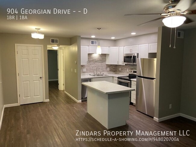 Building Photo - 904 Georgian Dr