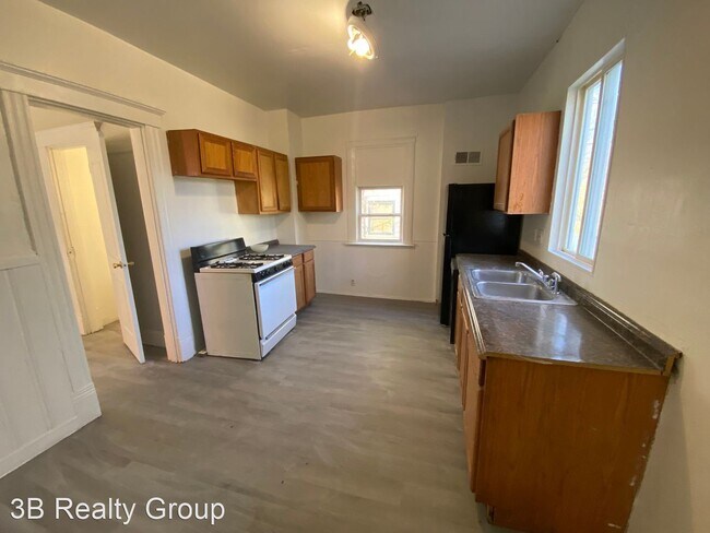 Building Photo - 5 br, 2 bath House - 3454 Price Ave.