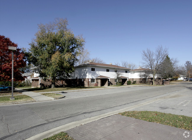 Building Photo - Thornwood Commons