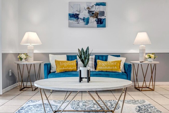 Foto del edificio - 111 E 1st St