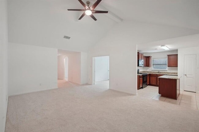 Building Photo - 1904 Fairbanks Dr