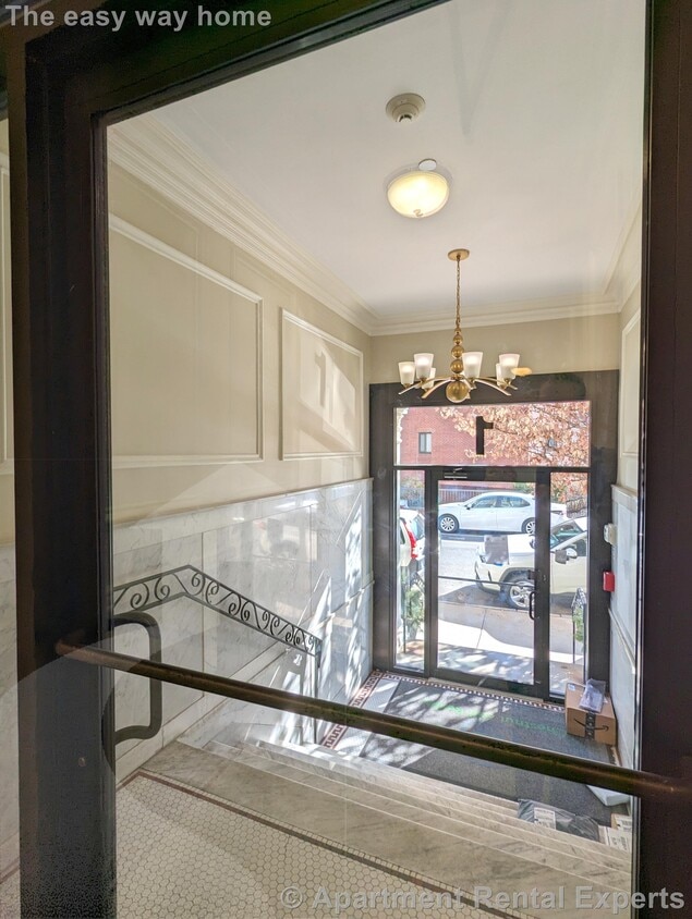 Building Photo - 4 Chauncy St