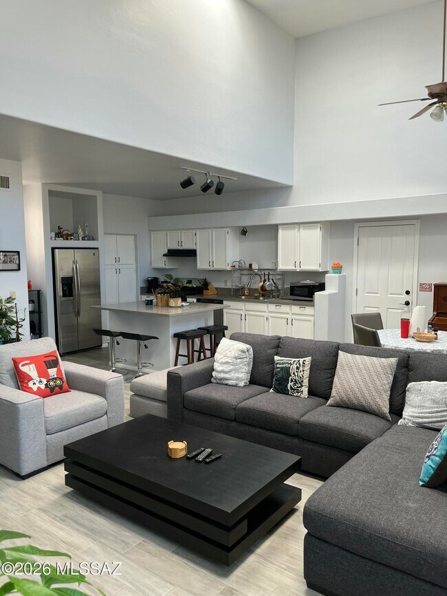 Foto del edificio - 4356 N Rillito Creek Pl