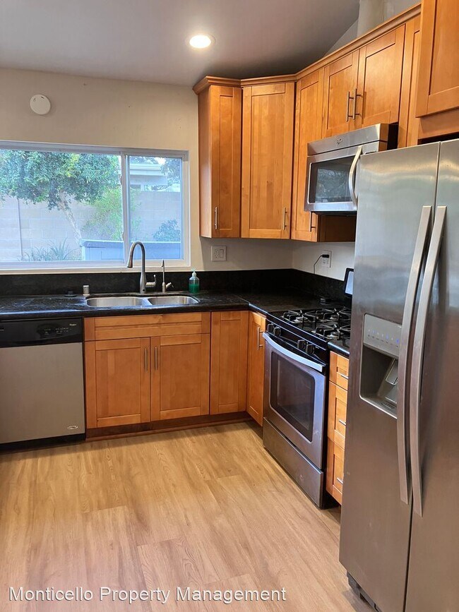 Building Photo - 4 br, 3 bath House - 10215 Janaca Circle