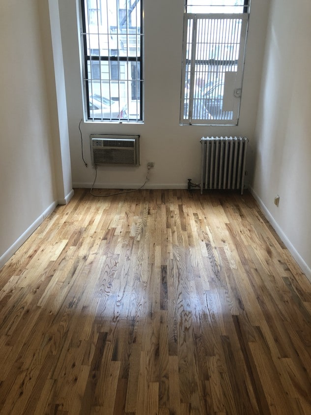 Primary Photo - 239 E 24th St
