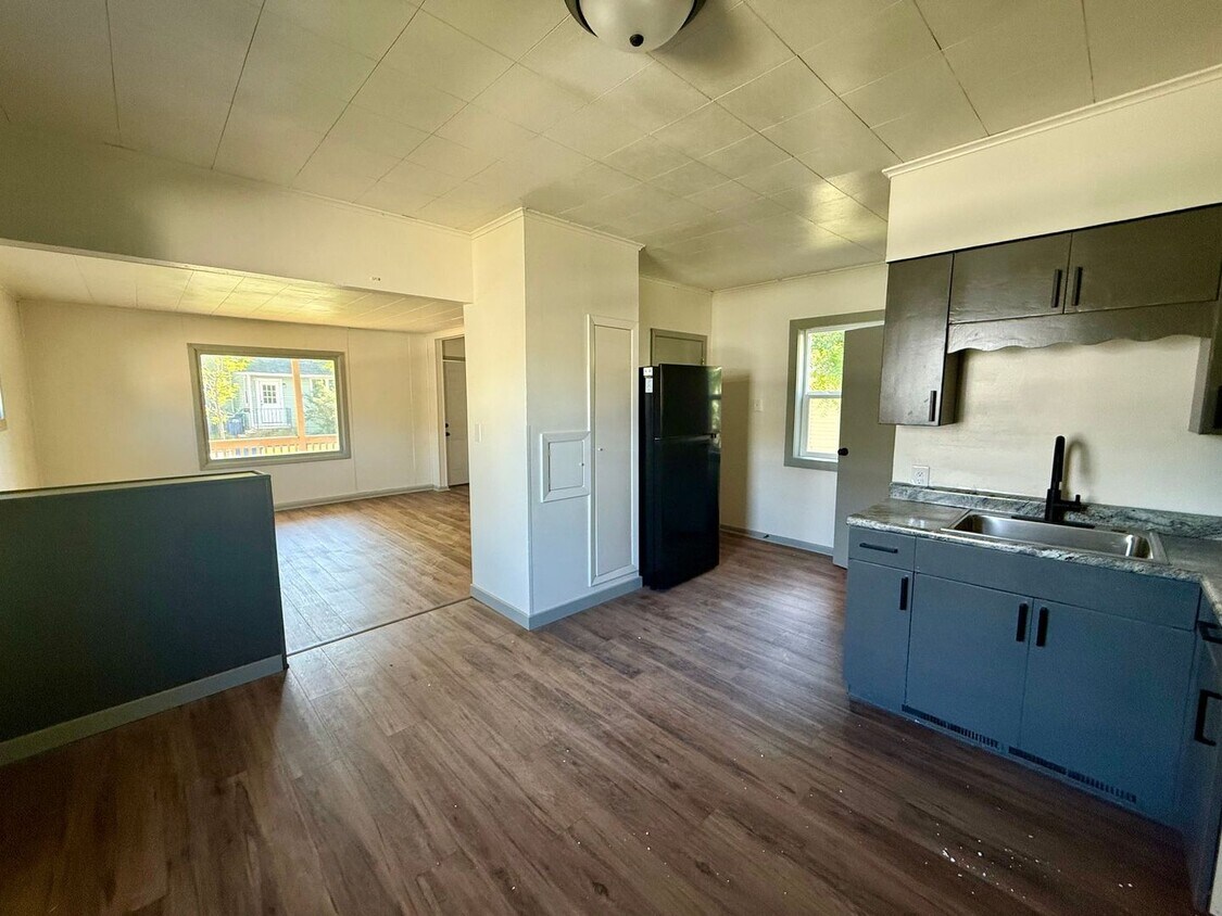Foto principal - 2 Bed 1 Bath Single Family Home in Wausau