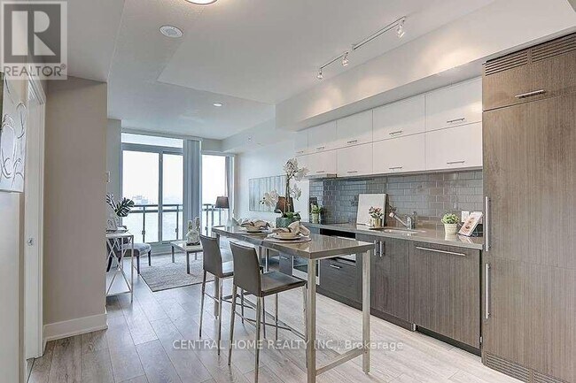 Photo du bâtiment - 8081 Birchmount Rd