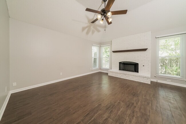 Foto del edificio - 2210 Westview Trail