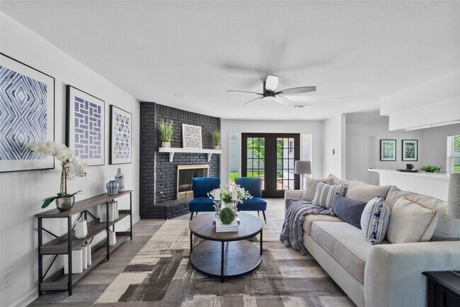 Building Photo - 5943 Greenmont Dr