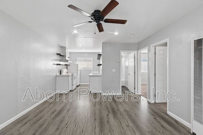 Foto del edificio - 3738 4th Ave