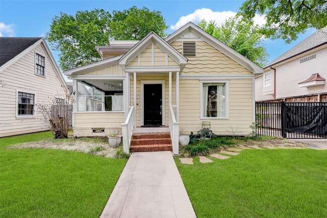 Building Photo - 2719 Arbuckle St