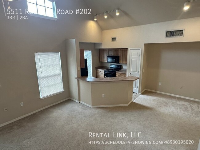 Building Photo - Charming 3-Bed, 2-Bath Condo with 1,499 Sq...