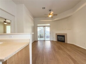 Building Photo - 10789 Muscari Way