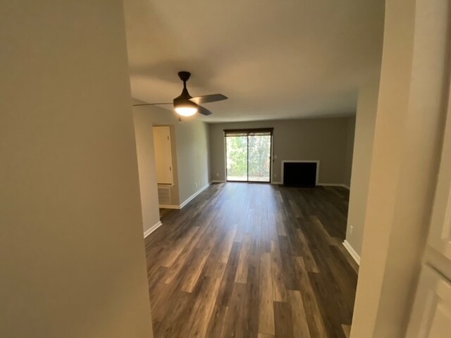 Sala de estar 01 - 3100 Heathstead Pl