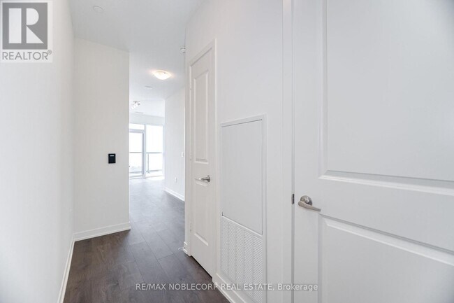 Building Photo - 38-2138 Annie Craig Dr