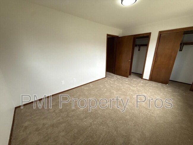 Foto del edificio - 8148 S 88th St
