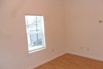 Foto del edificio - 848 Waverly St