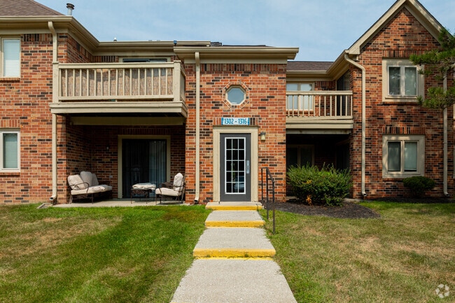 Building Photo - Northlake Village