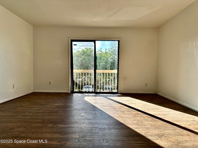 Building Photo - 2130 Forest Knoll Dr NE