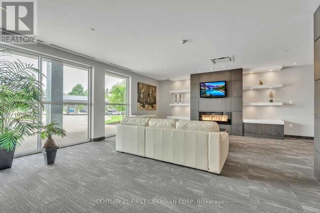 Building Photo - 1705-1705 Fiddlehead Pl
