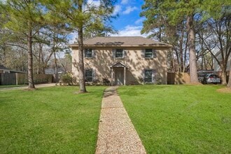 Building Photo - 6302 Hickorycrest Dr