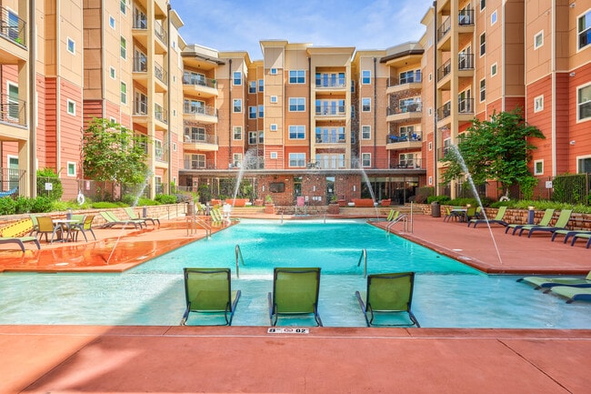 Building Photo - Millennium Norman